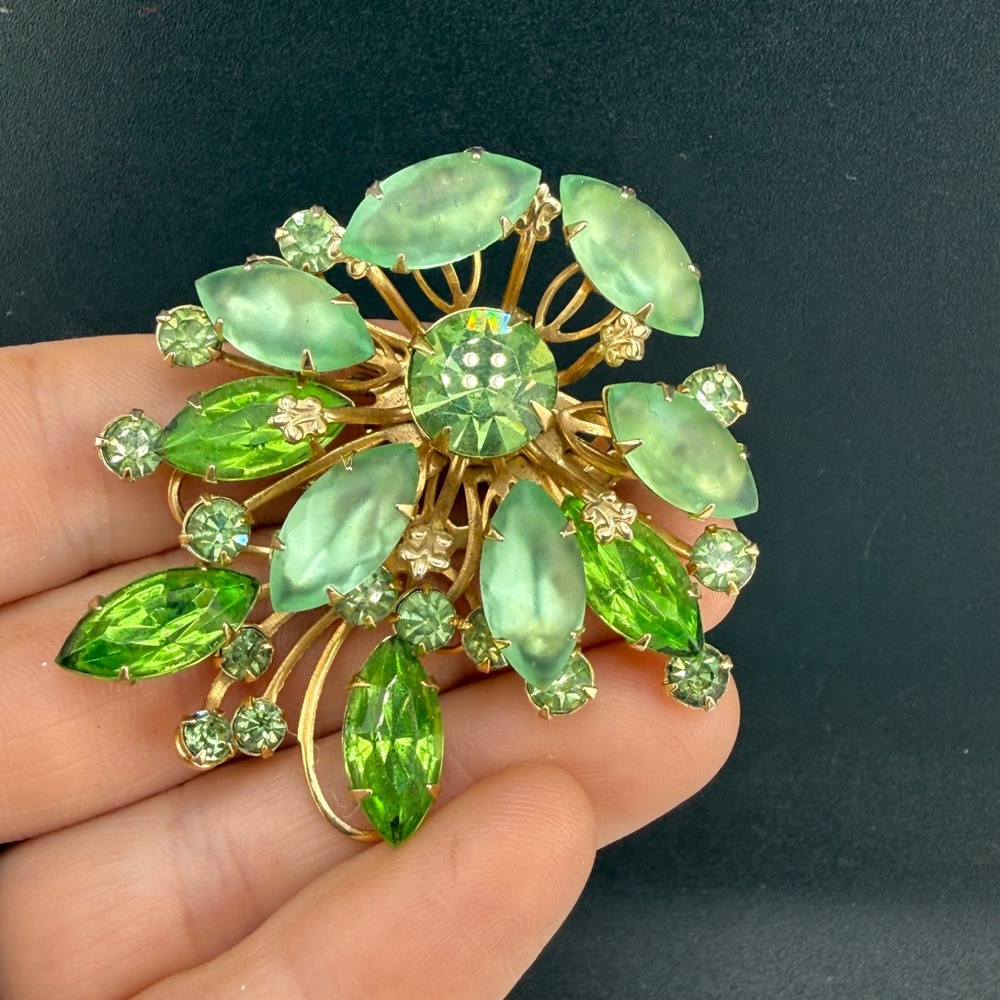 Vintage Estate Brooch Gold Tone Rhinestone Floral Green Frosted Glass Pin